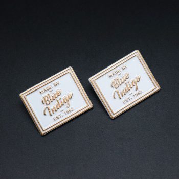 Metal Plate Q (White with Gold) Metal Plate Q (White with Gold)